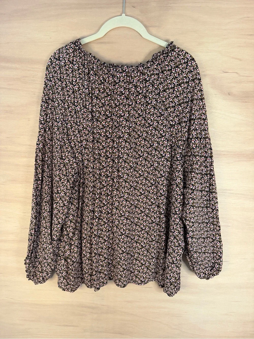 Old Navy Floral V-Neck Peasant Blouse